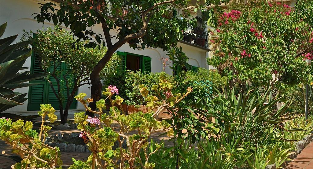 Seafront Apartments Garden House Taormina Pokój zdjęcie