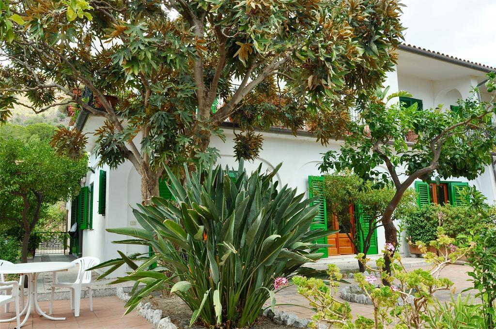 Seafront Apartments Garden House Taormina Pokój zdjęcie